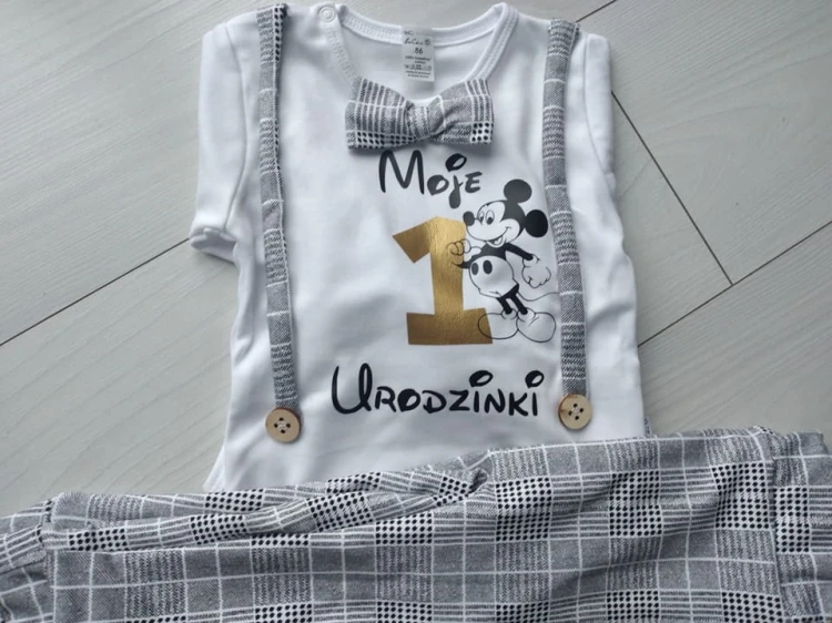 szary mikkk.jpg